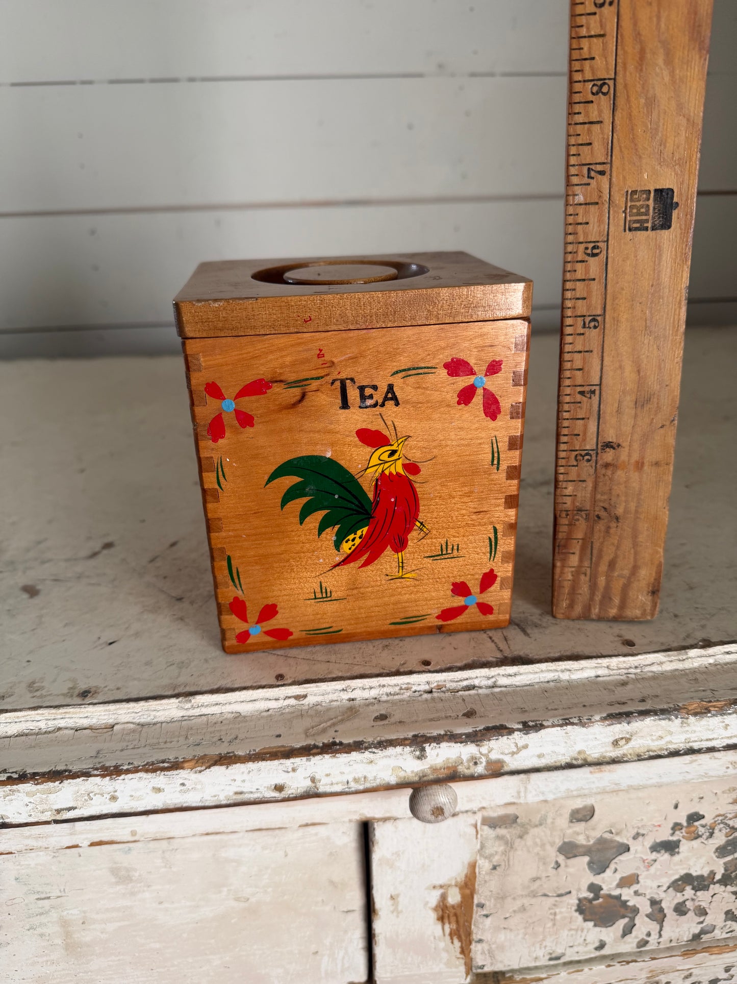 Rooster tea canister
