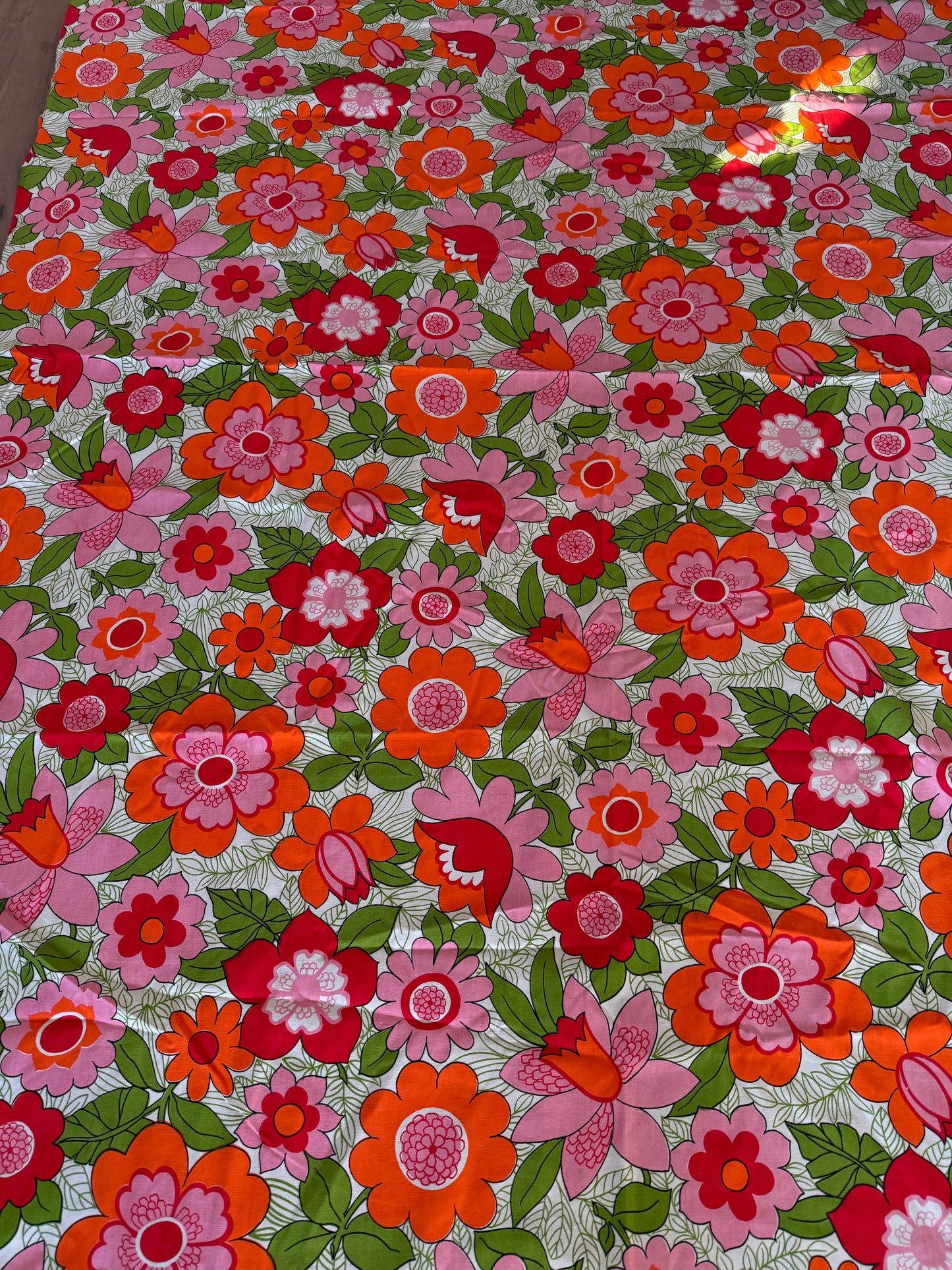 Vintage Fabric Groovy Tablecloth 80 x 58”