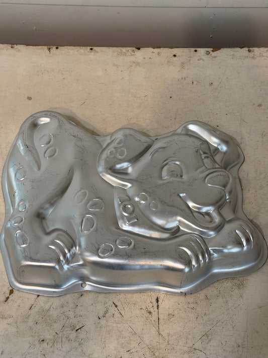 Wilton Dalmation Puppy cake pan