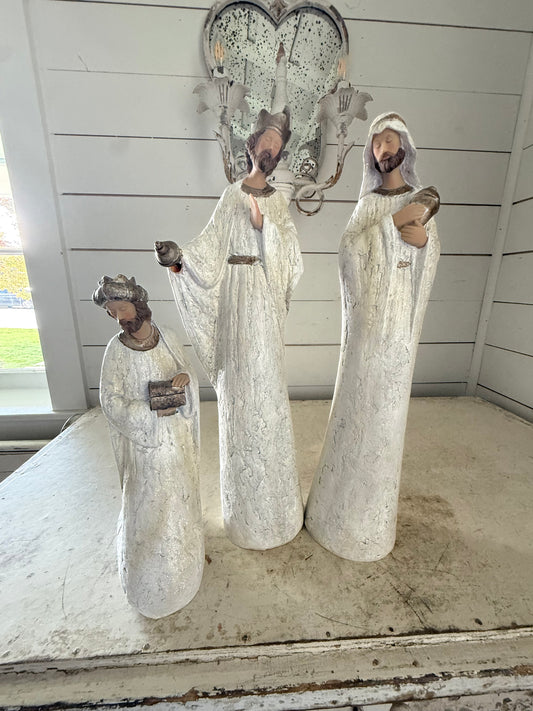 Glitter three Wiseman that sold as is - one has crack