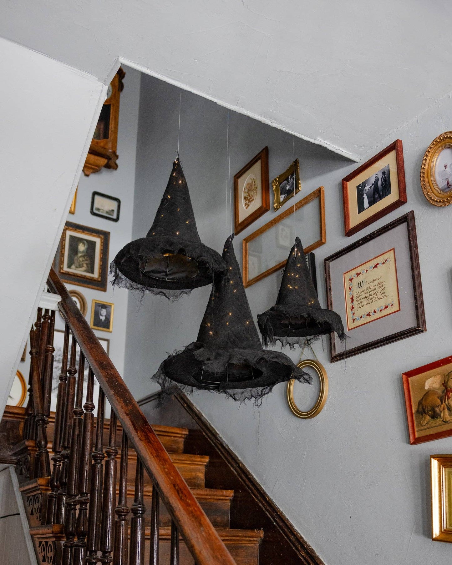 HAL1218 - Light up Witch Hat set