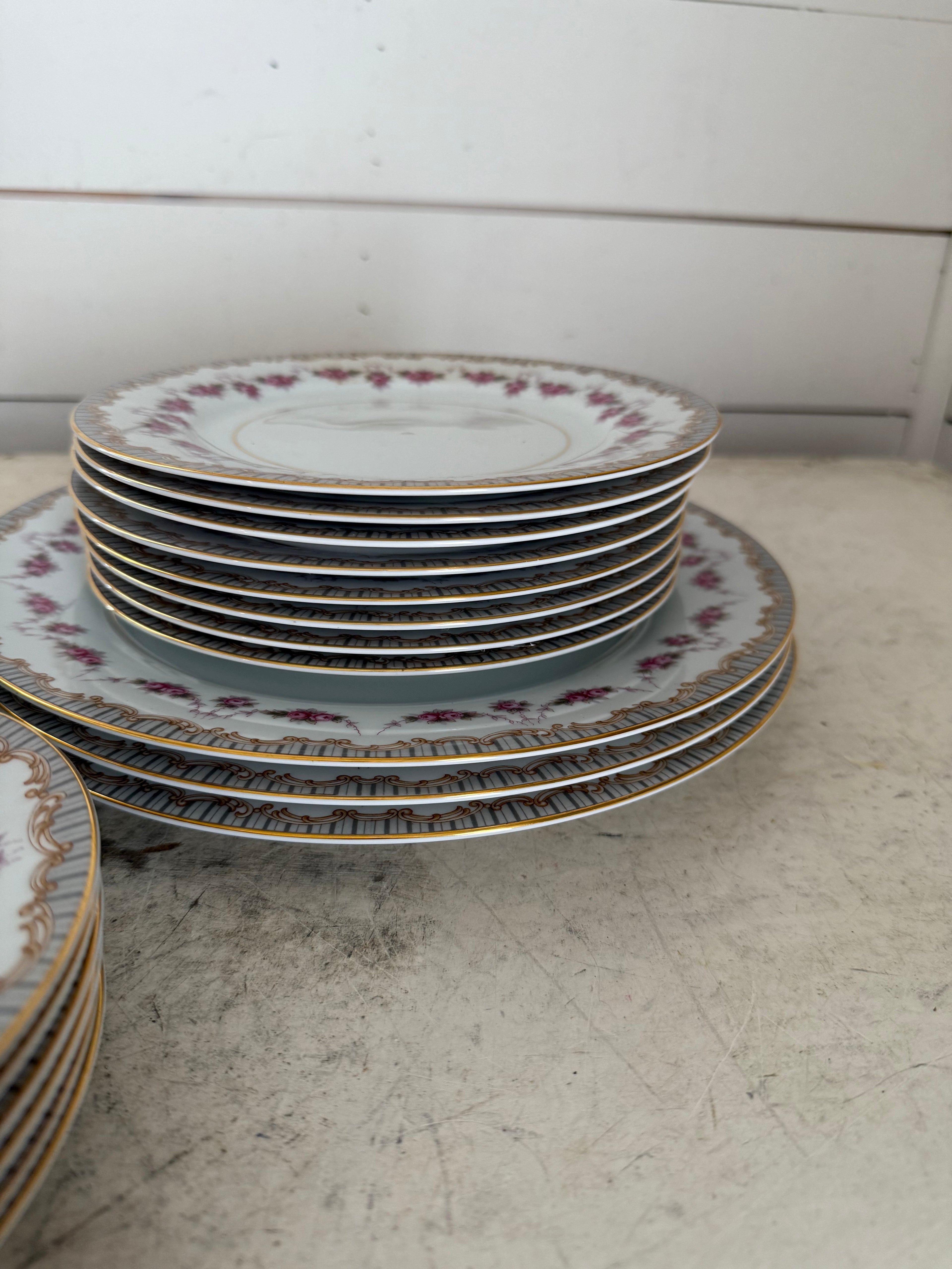 Noritake RIDGEWOOD #5201 China  Sold Individually