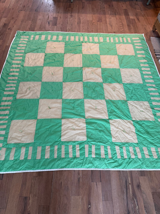 Full Size Hand Pieced Green & Cream Quilt