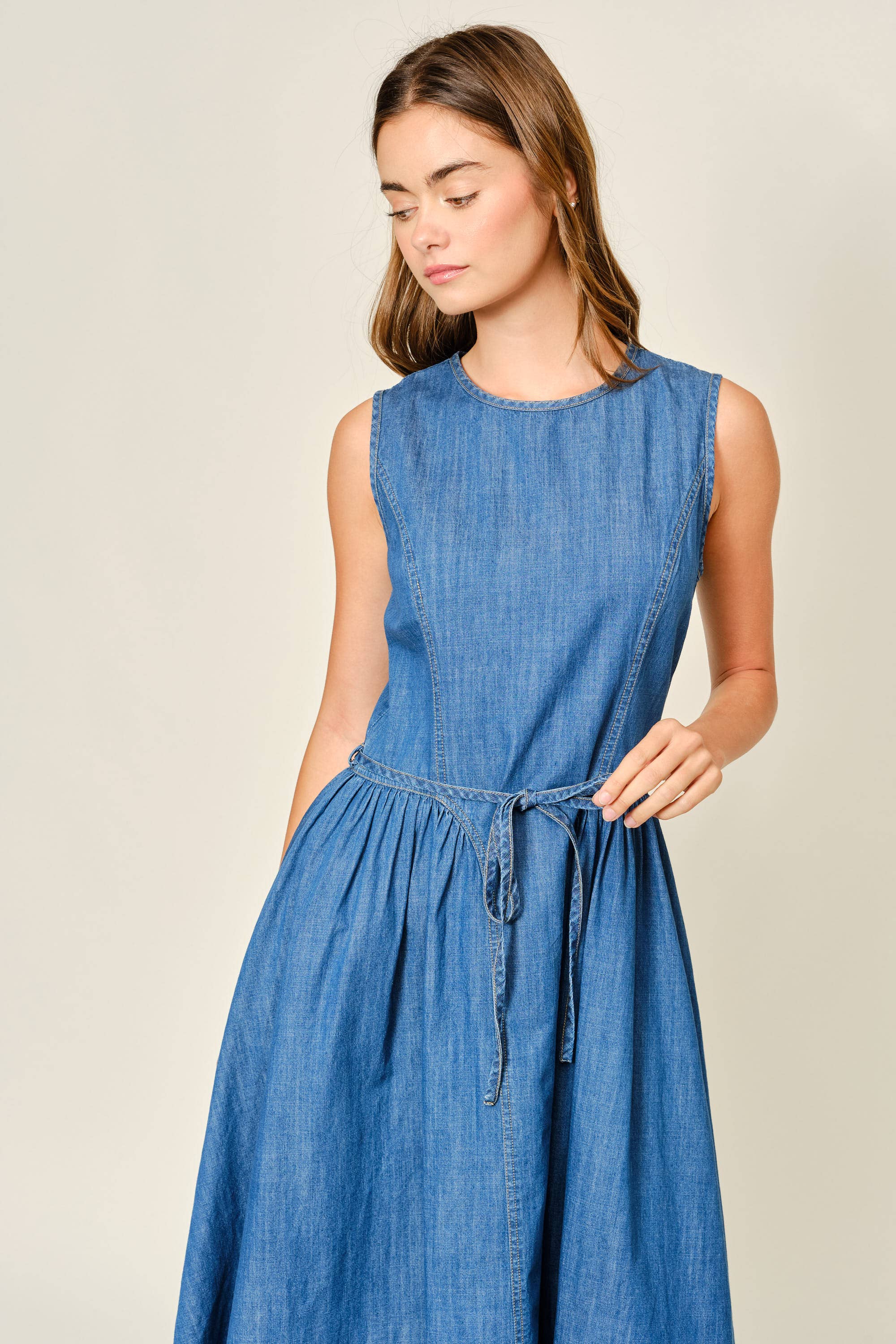 BELTED PANELED DENIM MIDI DRESS