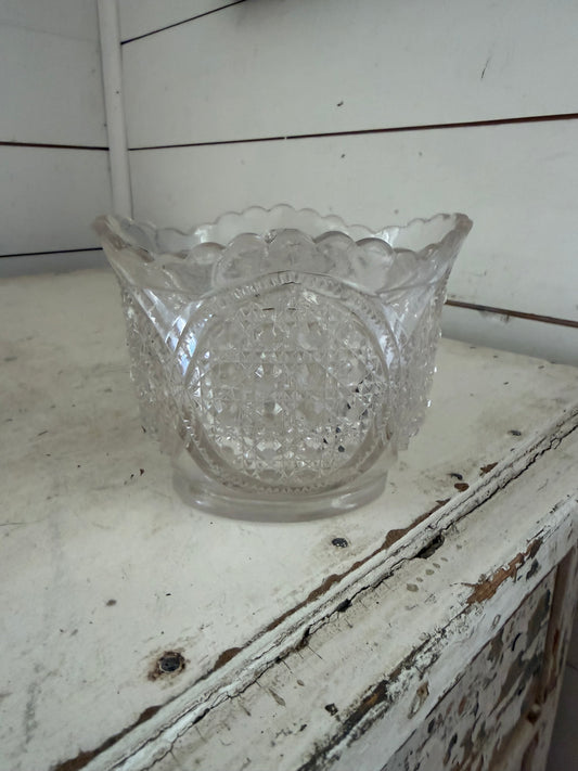 Vintage EAPG Pressed Glass Open Salt Cellar with Diamond Pattern and Scalloped Rim
