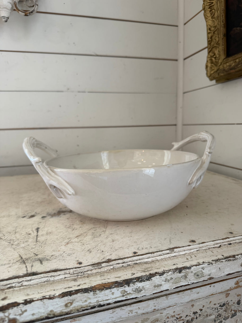 Pottery Barn Antler Handle 4qt Serving Bowl Ivory Cream White porcelain 10” x 5”