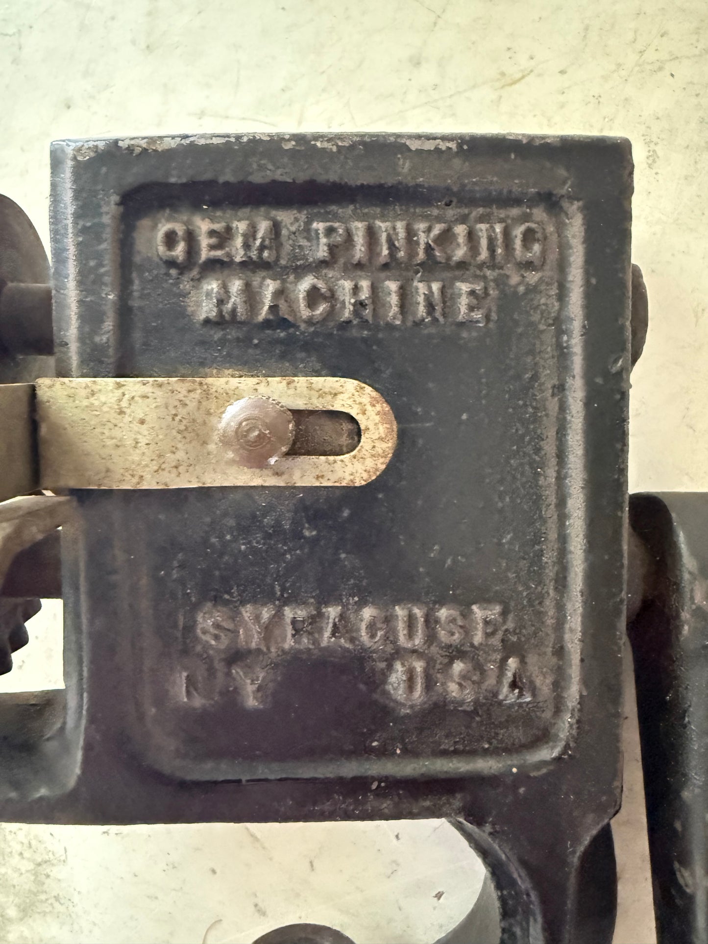 “The Gem” Antique Pinking Machine - Cast Iron