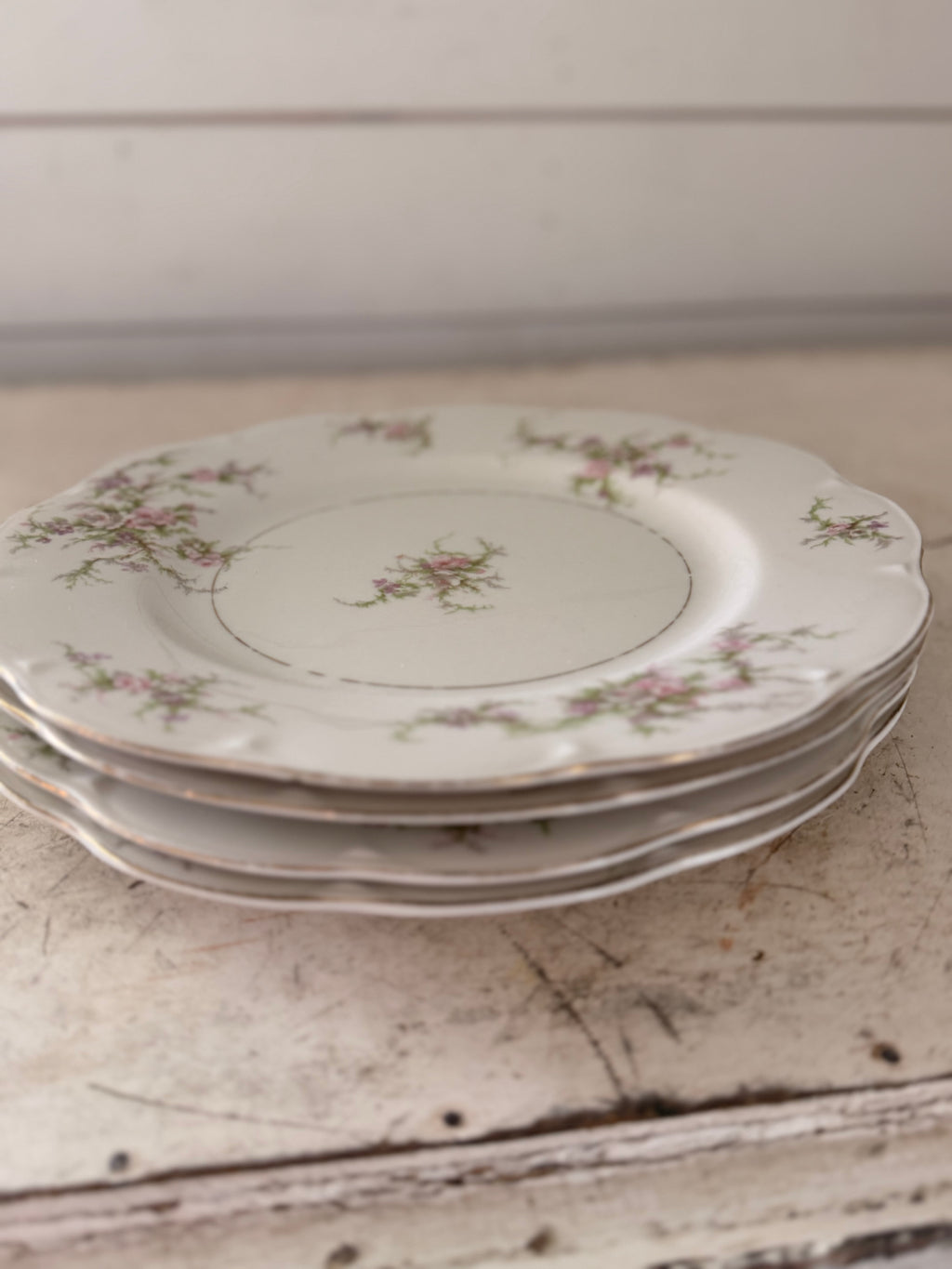 Vintage Haviland New York dinner plate in the Rosalinde - sold individually