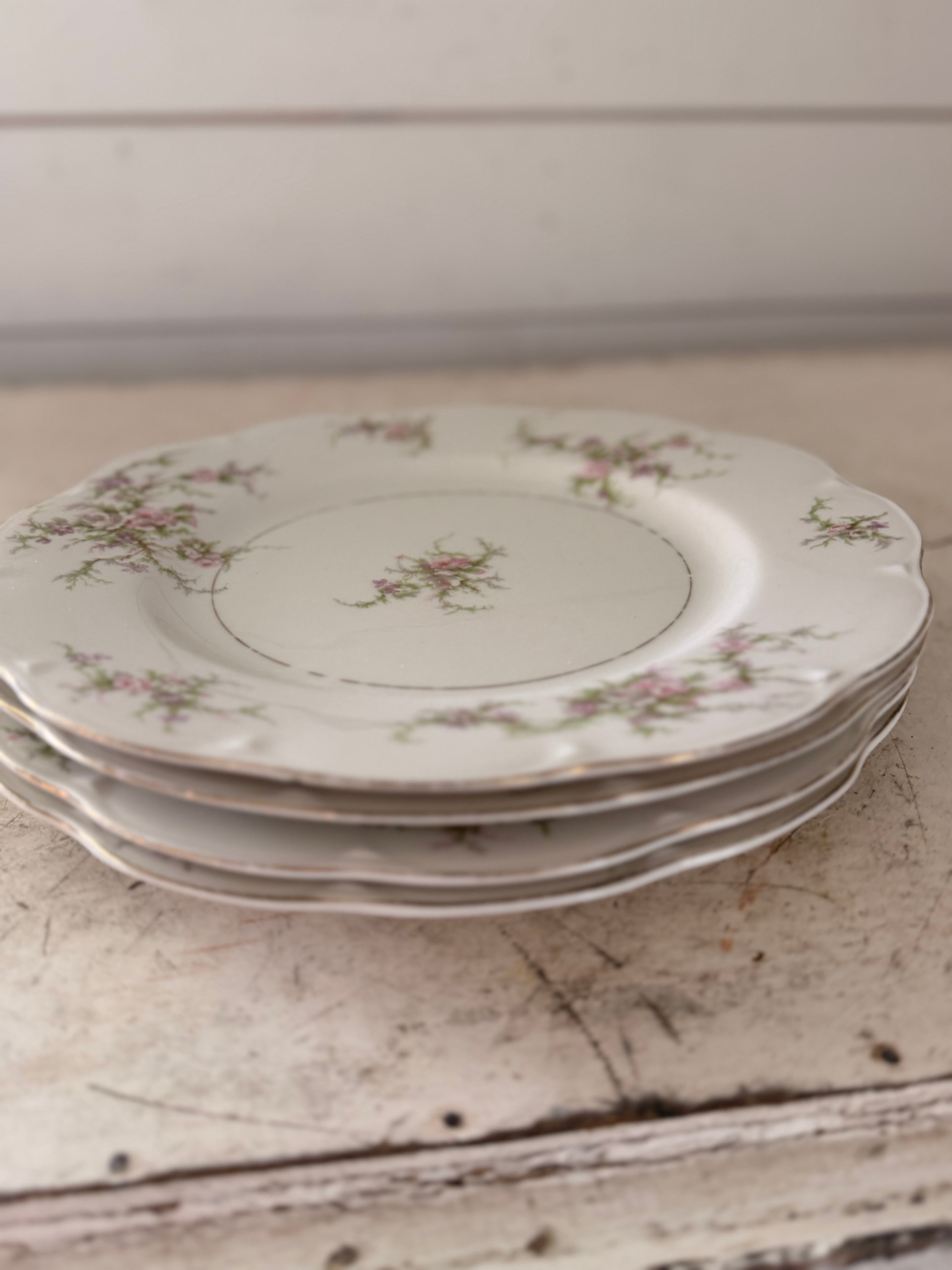 Vintage Haviland New York dinner plate in the Rosalinde - sold individually