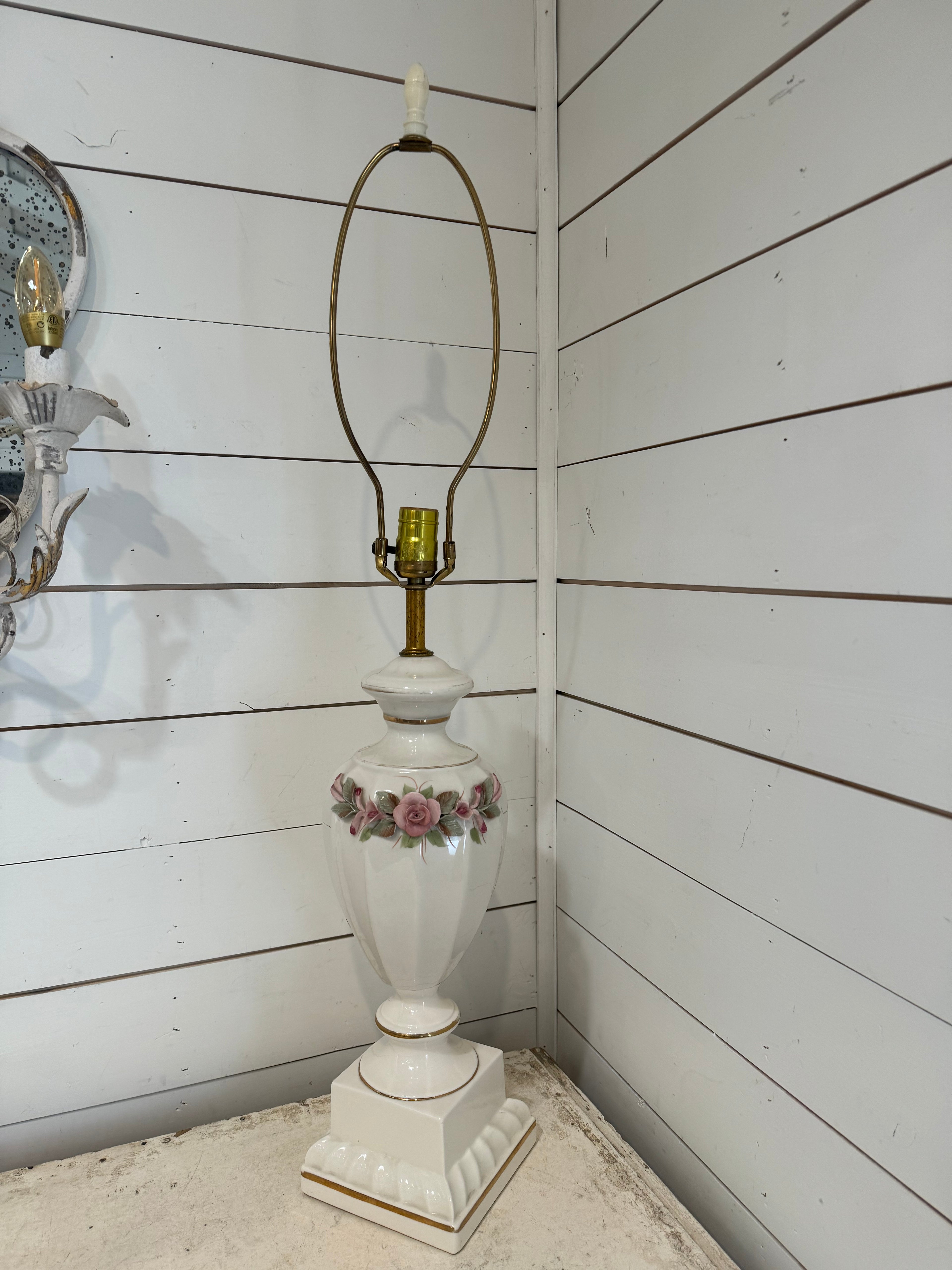 Vintage Floral Lamp with ceramic 3D floral Capodimonte Style