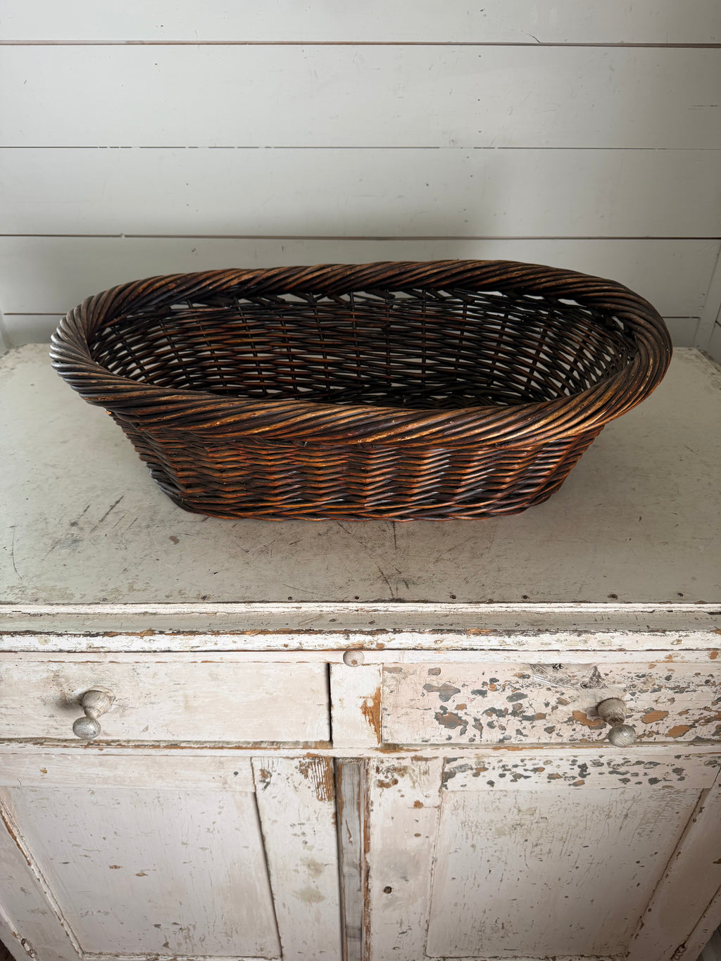 Sturdy Oval wicker basket - Brown