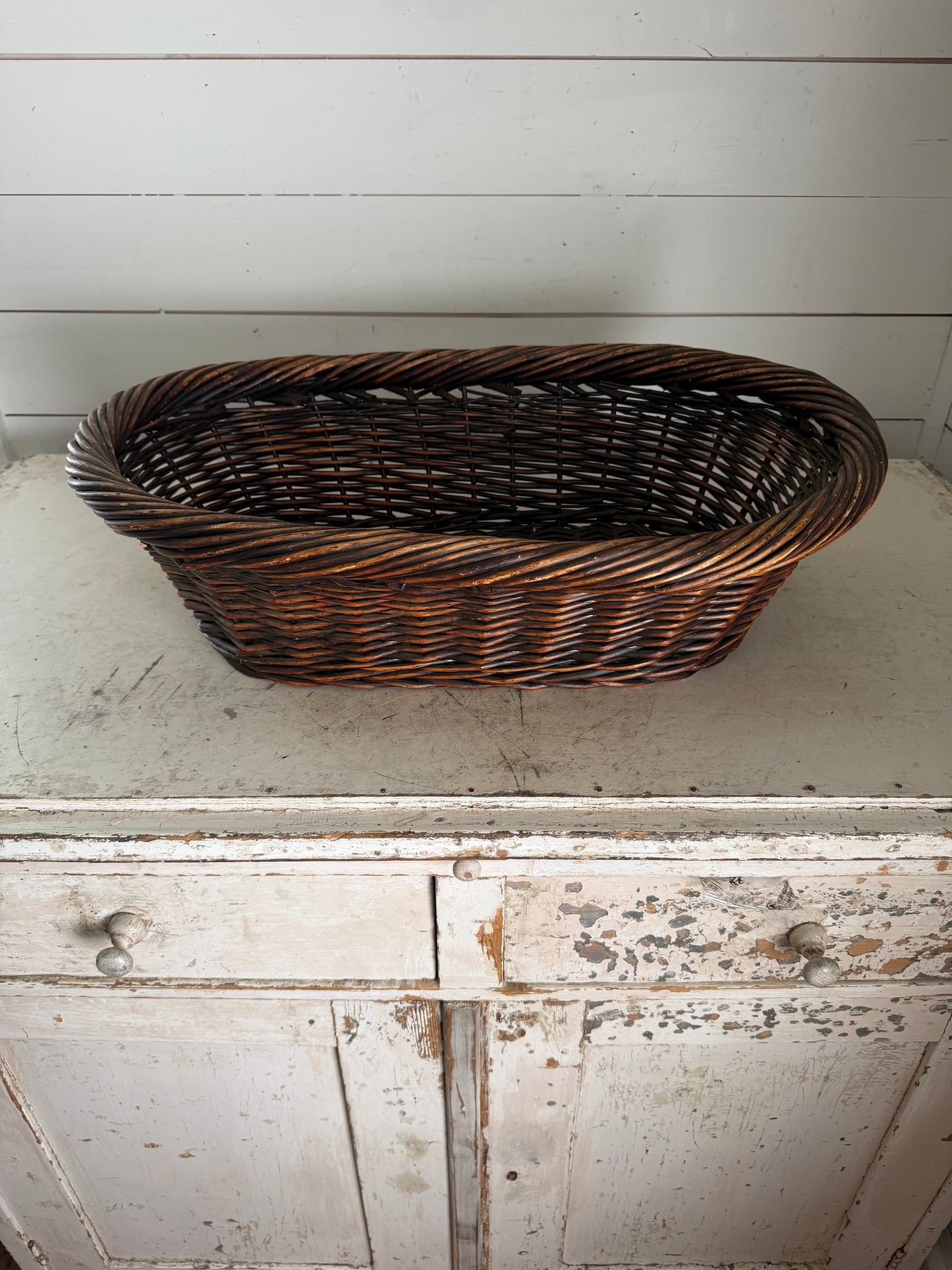 Sturdy Oval wicker basket - Brown