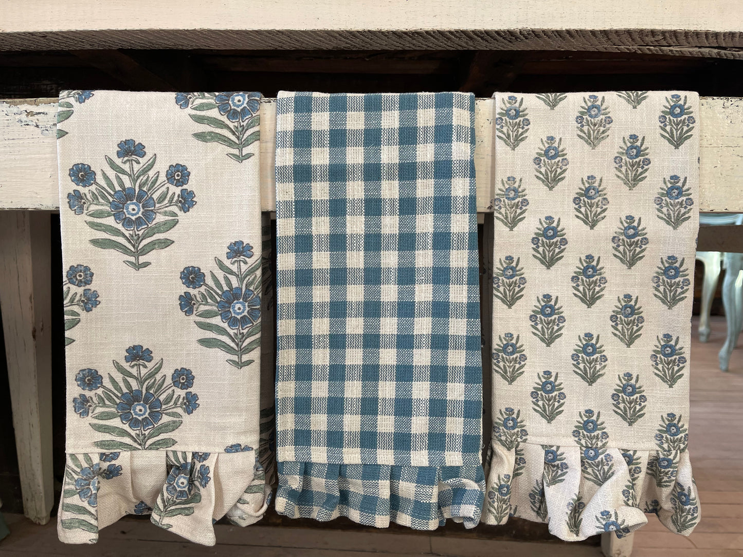 Tea Towel Sillouhette