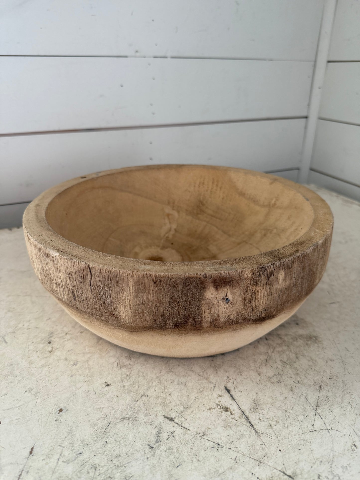 Hand carved Wood Bowl - has knot hole