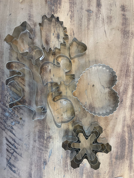 Tin Cookie Cutter Set 2