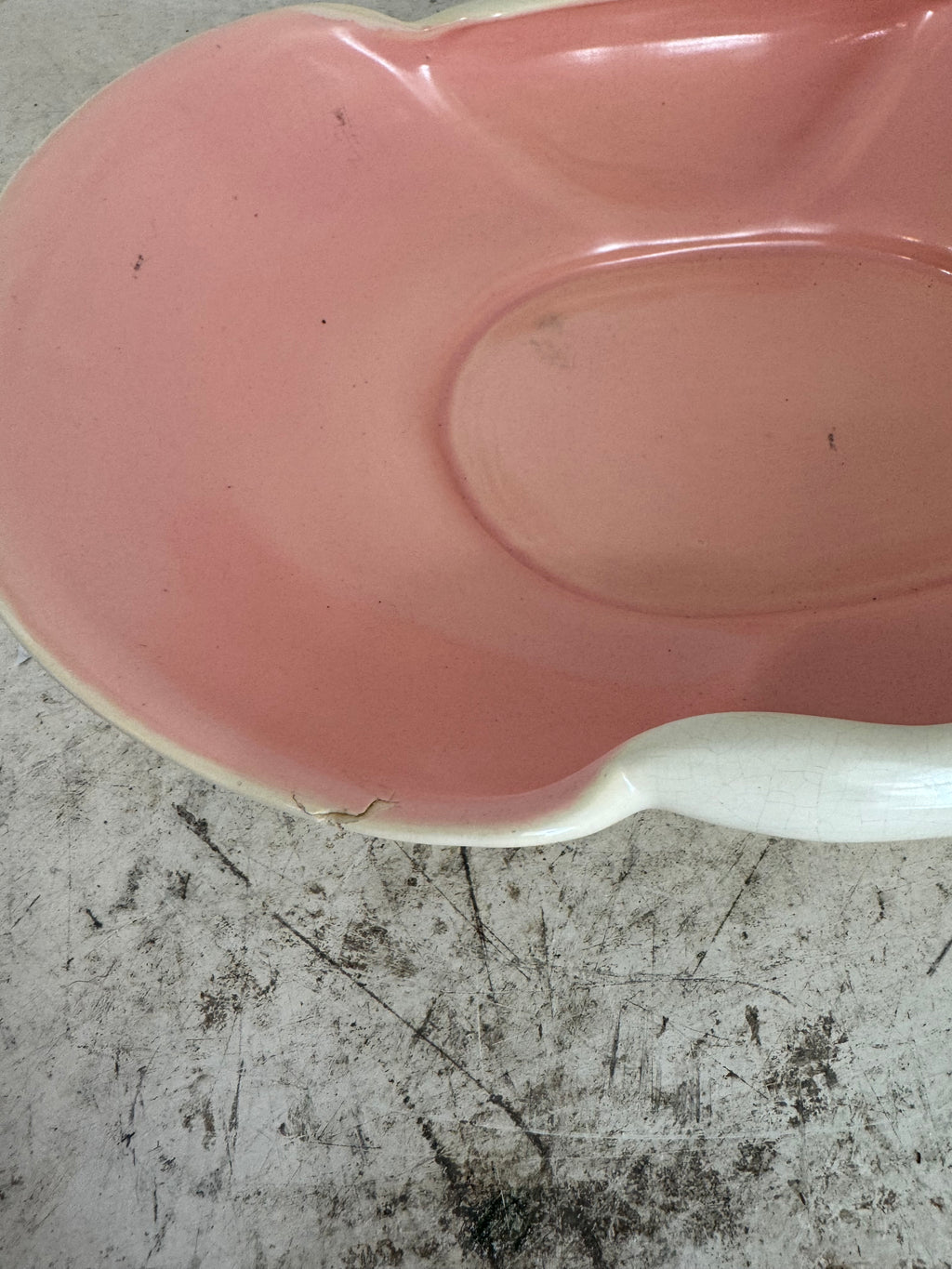MCM Rolled Edge serving dish - has chip
