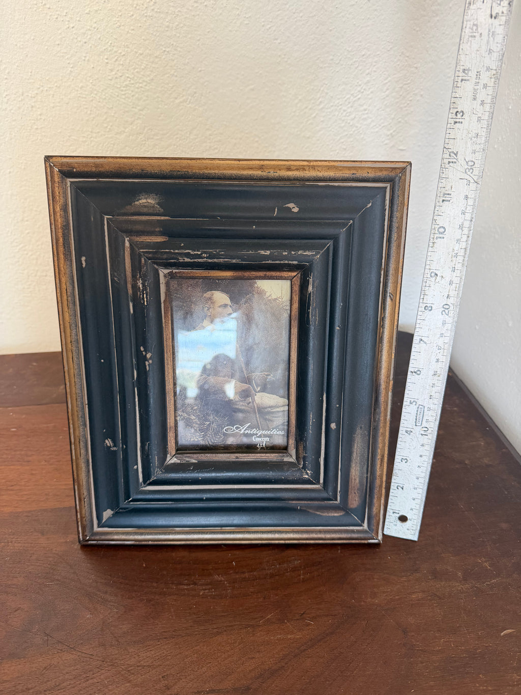 Black Distressed Frame - Will get art