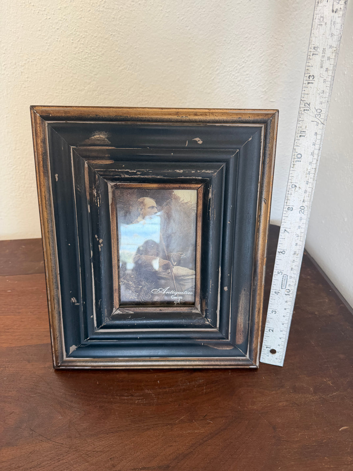 Black Distressed Frame - Will get art