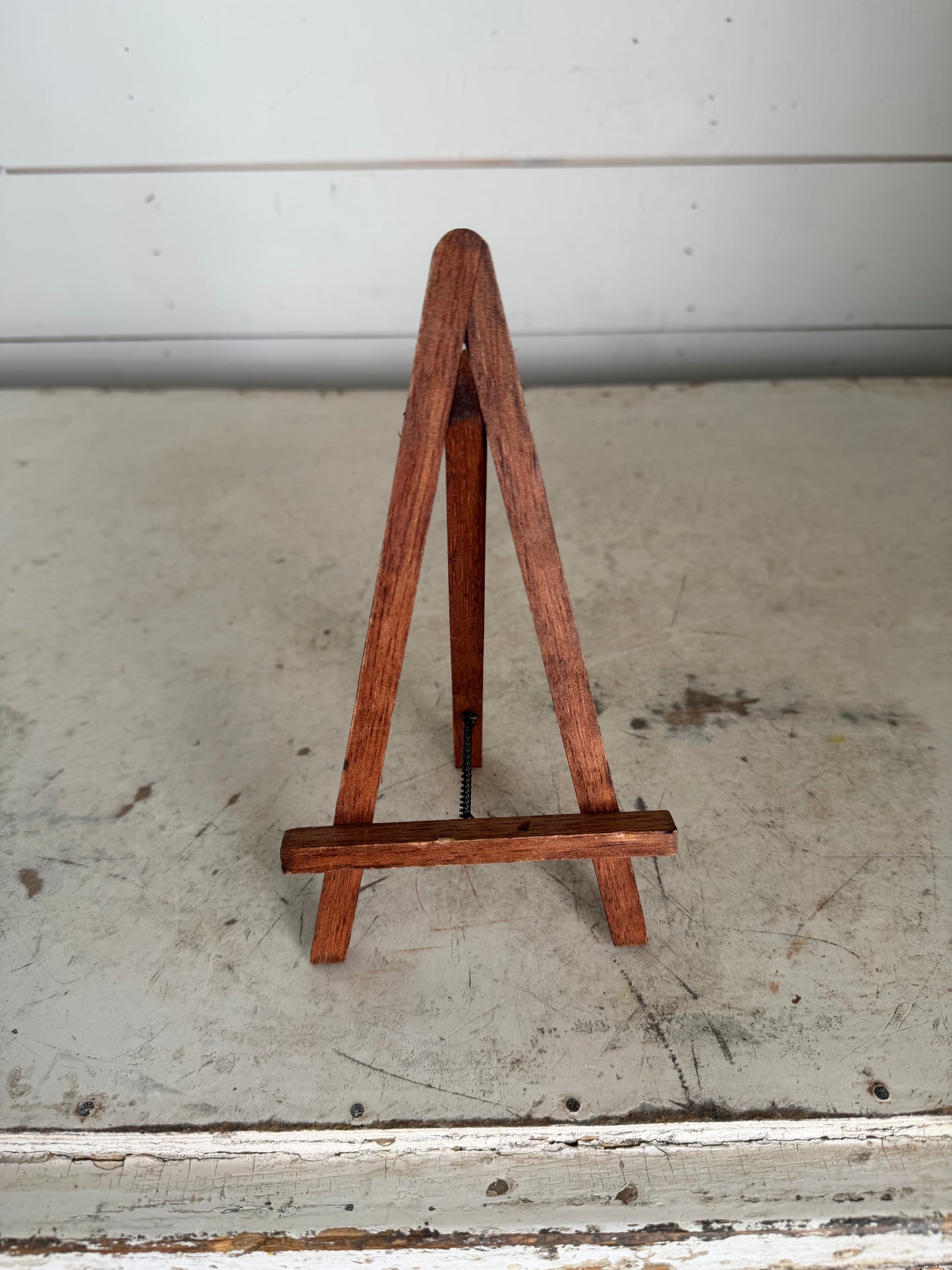 8” Wood Easel