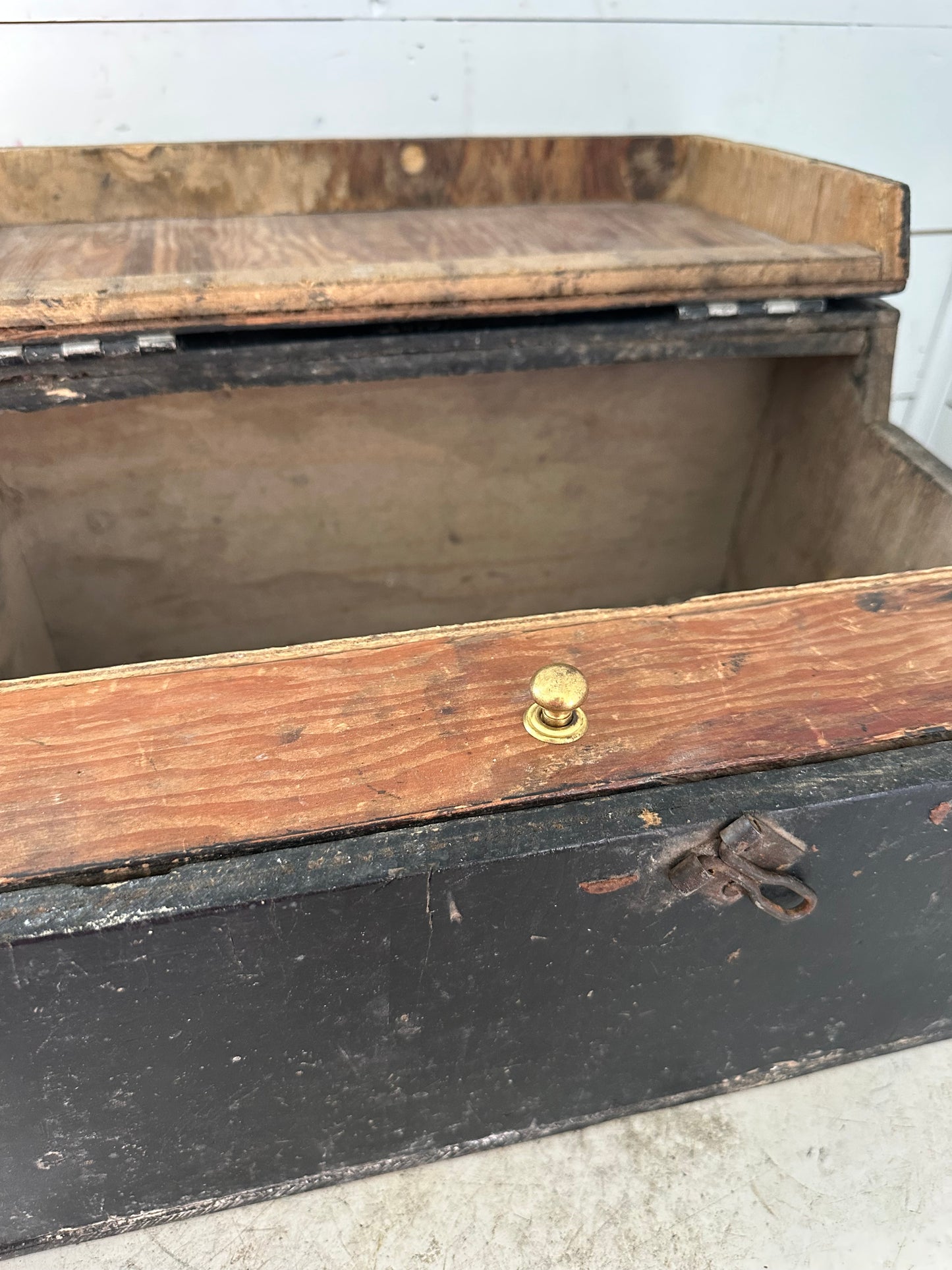 Antique artist box with drawer inside
