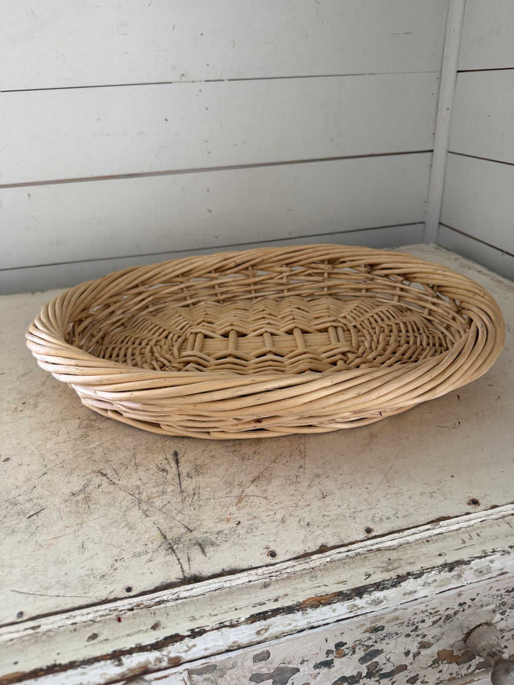 Oval basket, low sides