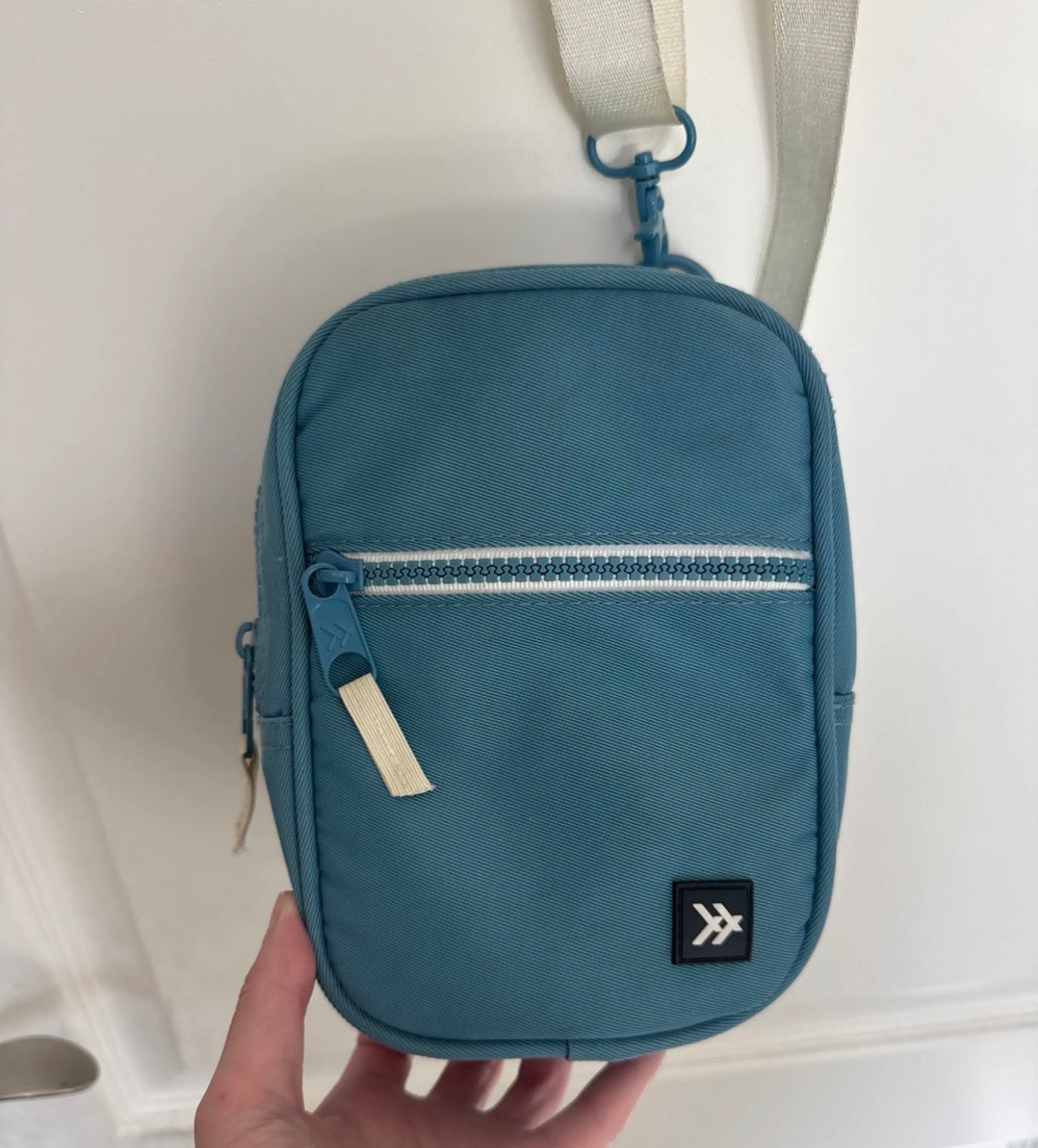 Blue Crossbody thread bag