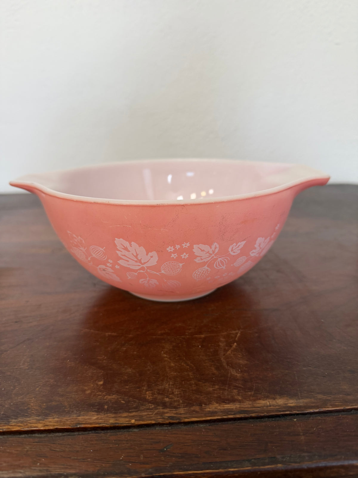 vintage Pyrex Pink Gooseberry Cinderella Mixing Bowl #442 - 1 1/2 qts as is