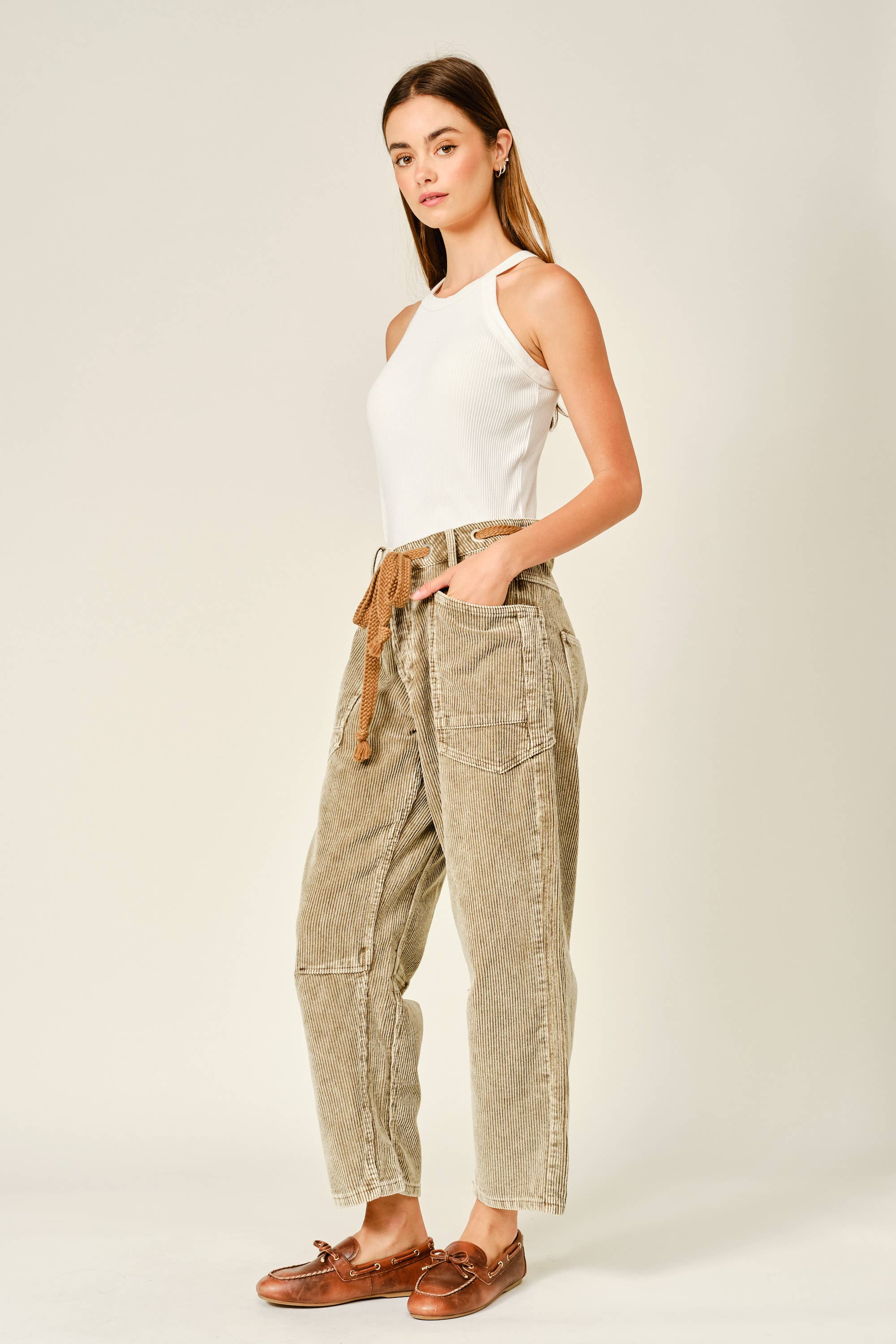 BARREL CORDUROY PANTS WITH EYELET WAIST