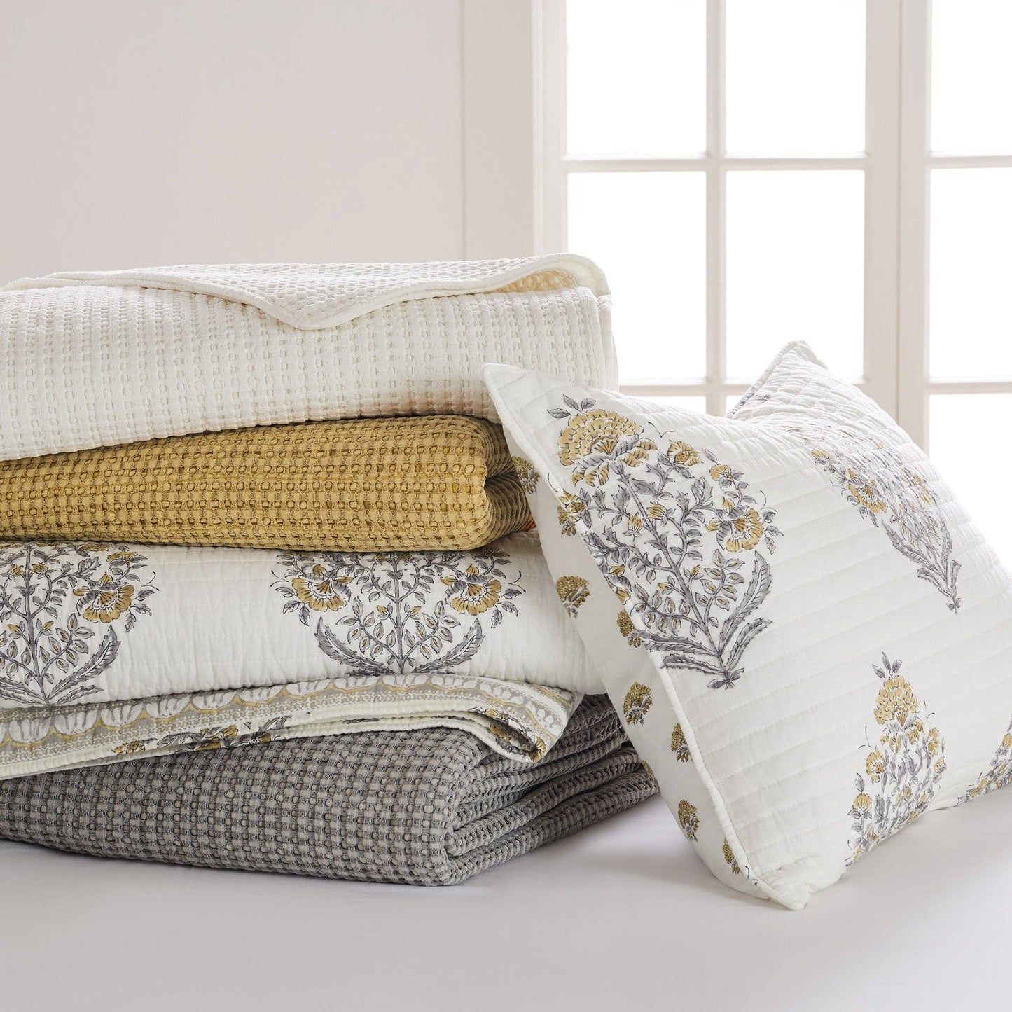 Kamira Ochre Quilt Set