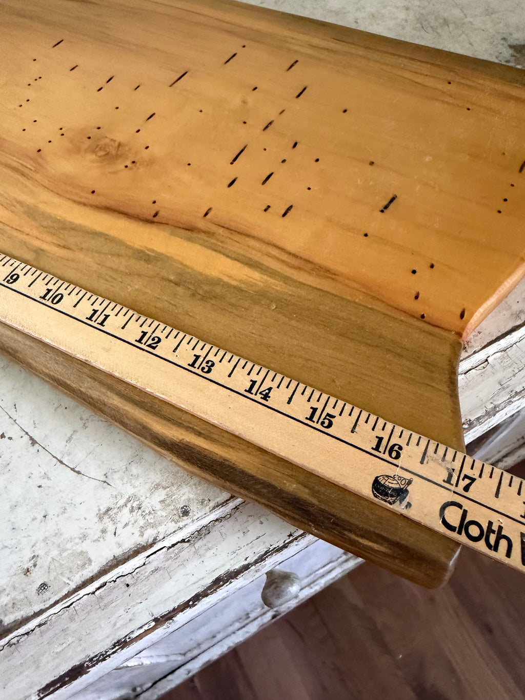 Wavy Edge Cutting Board