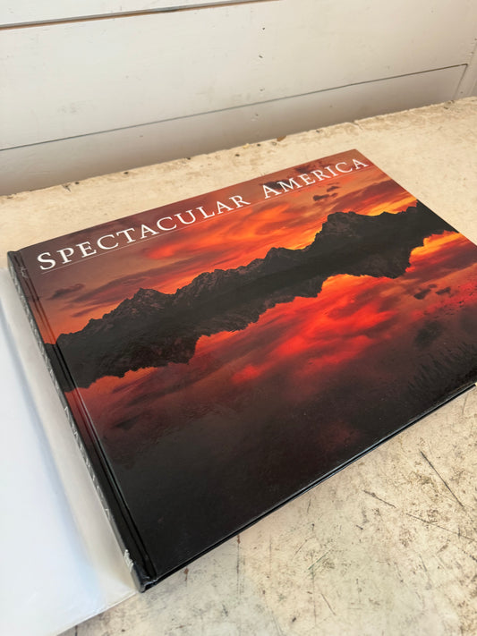 Spectacular America - Book