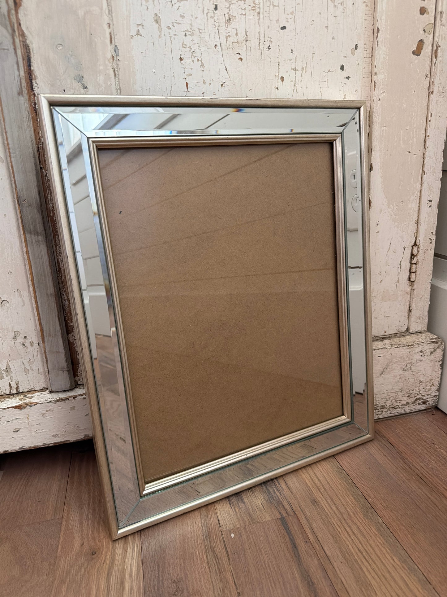 Mirrored frame will get art