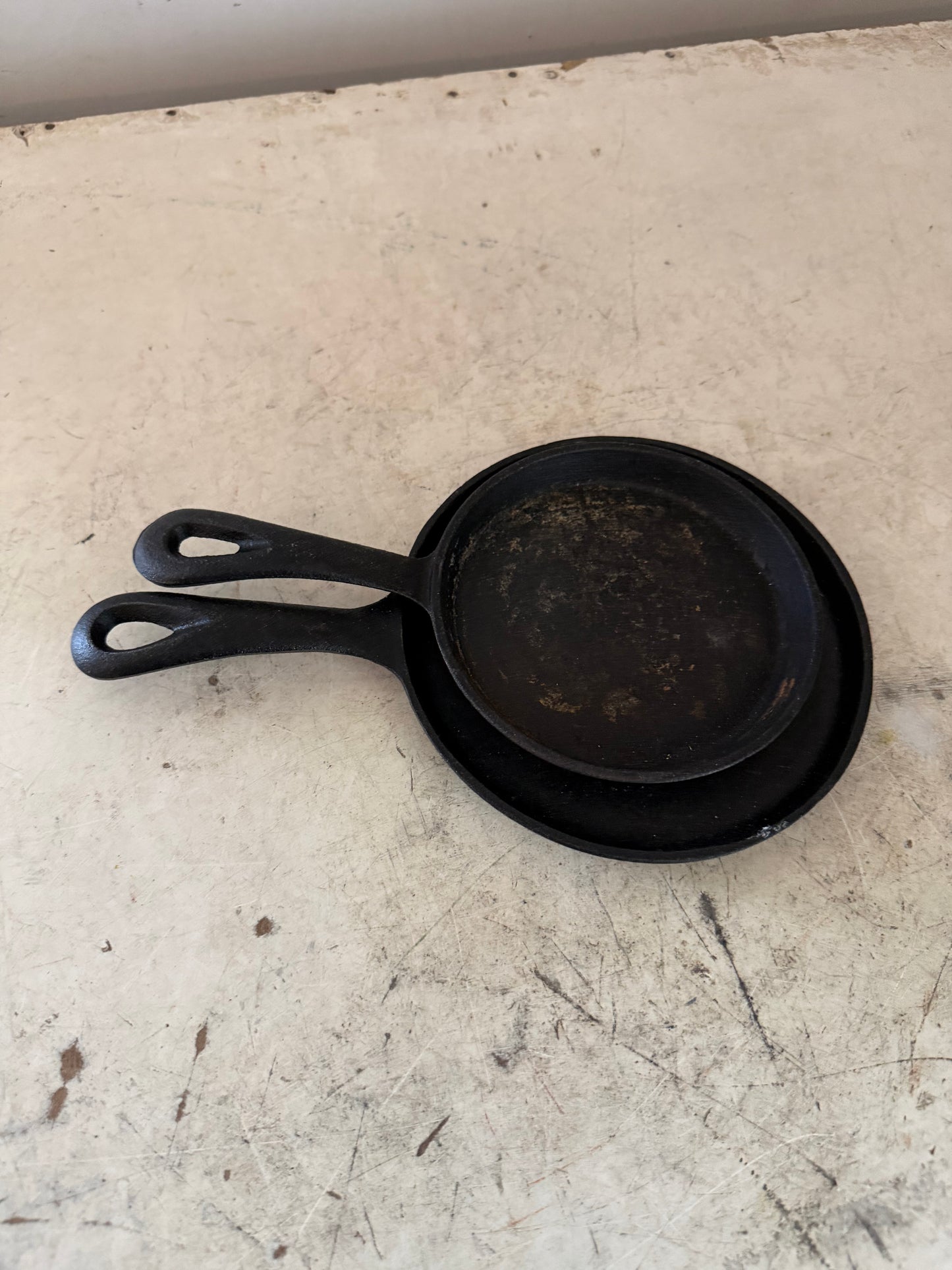 Set of cast-iron pans