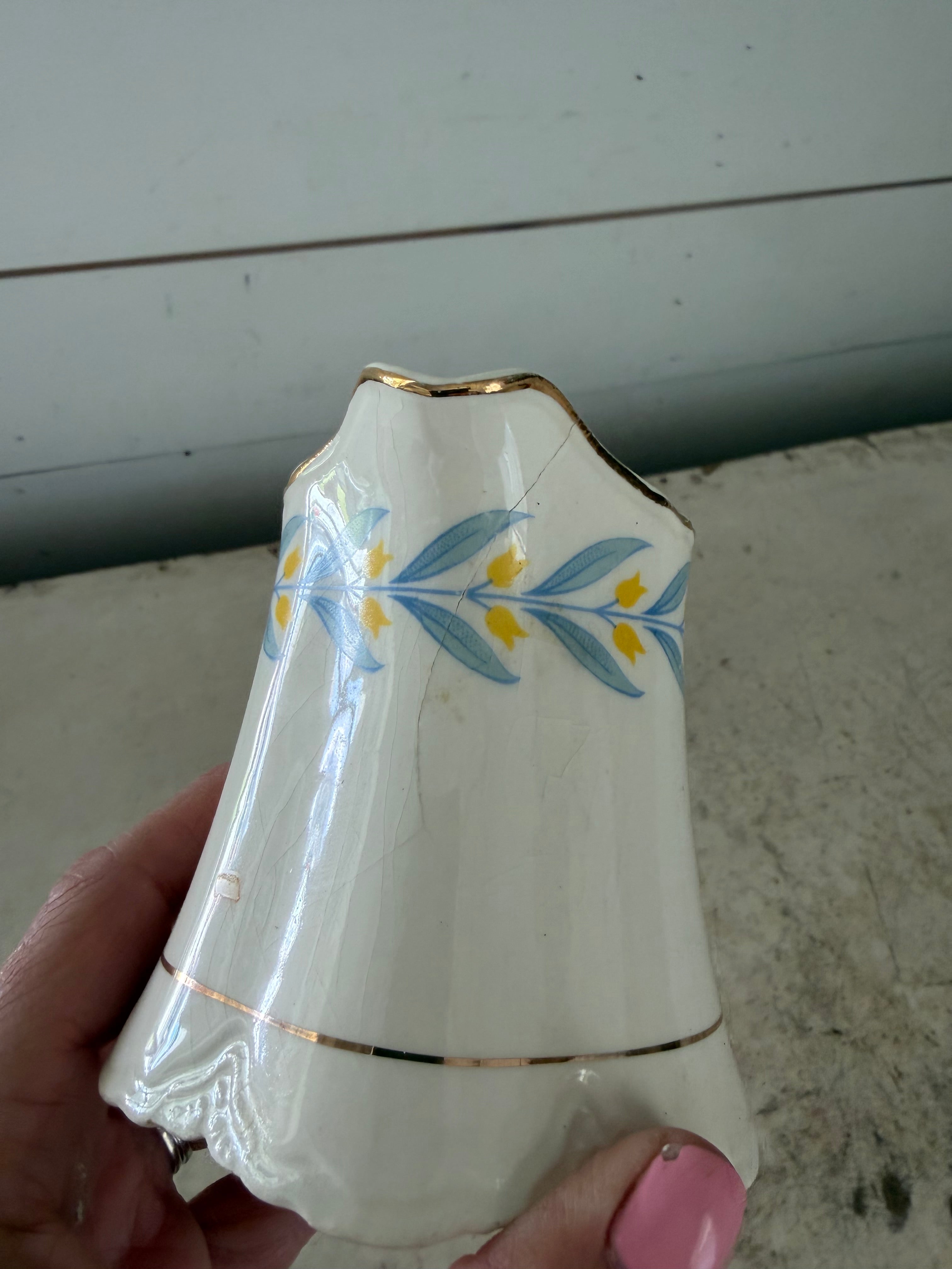 Vintage Set George Radisson Sugar Bowl w/Lid & CREAMER Yellow Tulips W/Blue leaves has cracks that have been glued