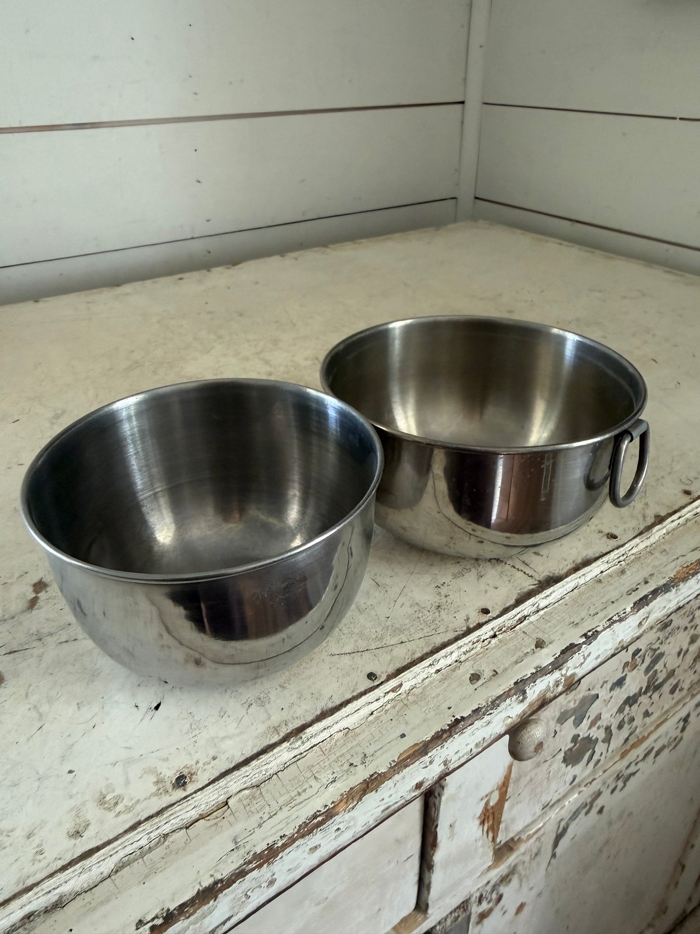 Vintage kids, kitchen, mixing bowls