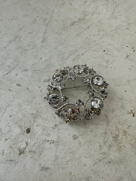 Glamorous Rhinestone Round brooch pin in Silver tone Metal