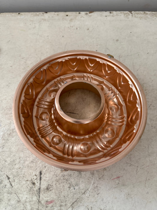 Vintage Coppertone Jell-O mold, lighter copper color