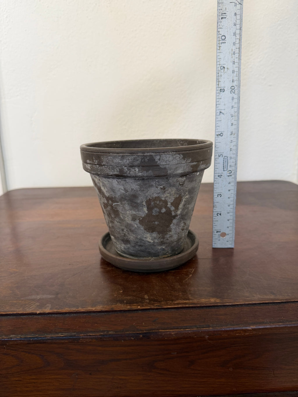 Vintage aged pot