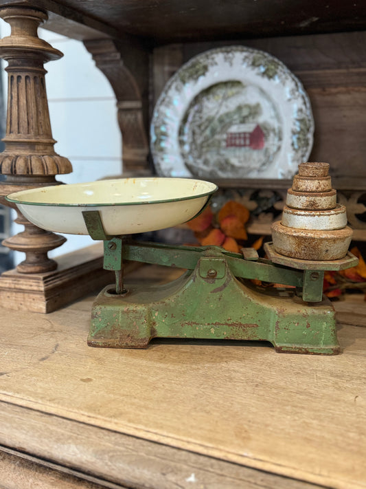 Green kitchen cast iron scales and weights || Vintage scales and tray with weights