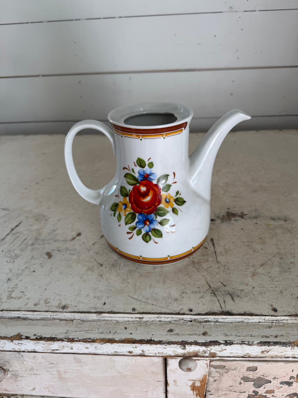 Winterling Röslau Bavaria Pitcher - Missing Lid Has Chip in lip