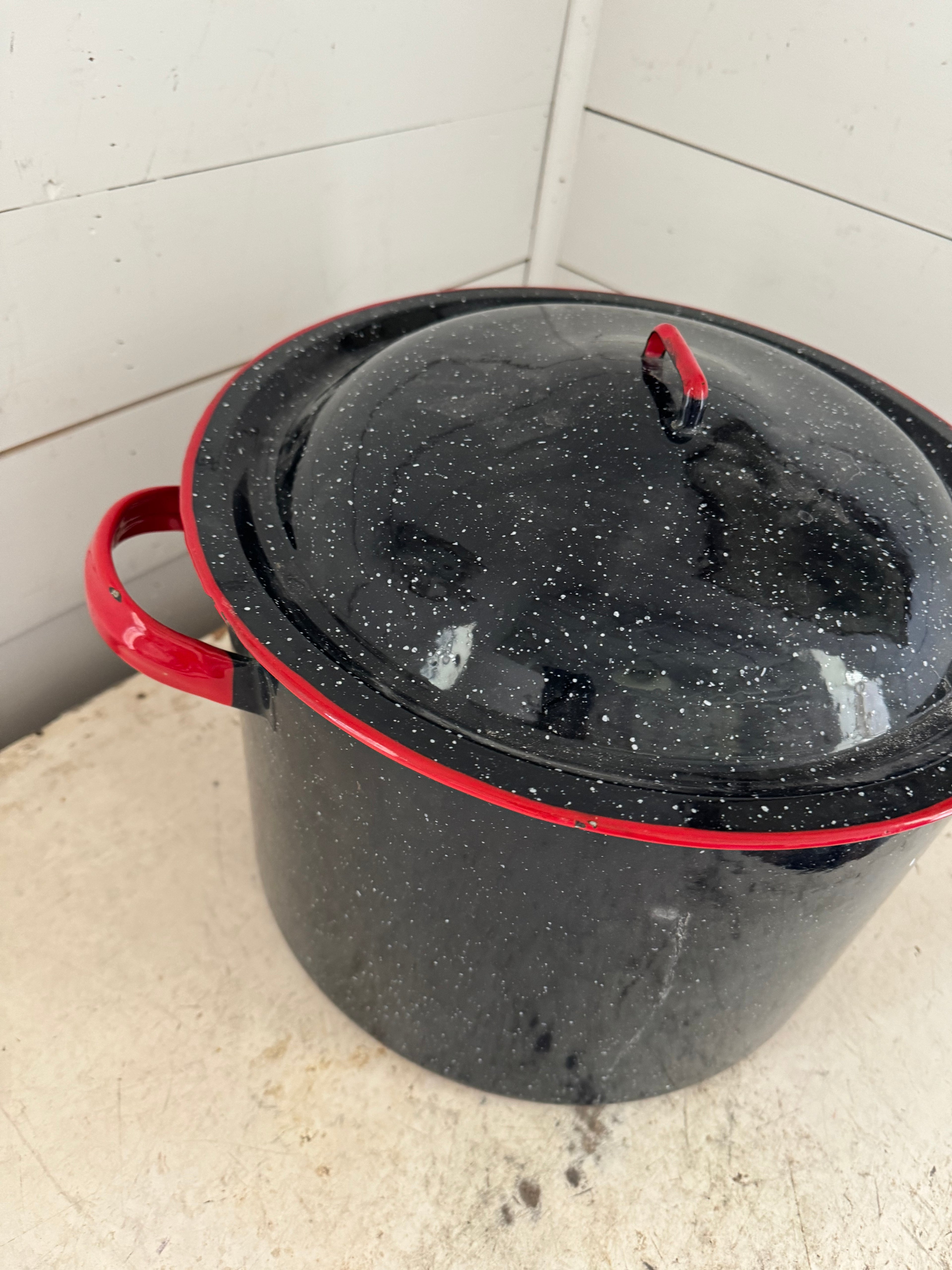 Vintage Enamel pot with lid & two jar lifters