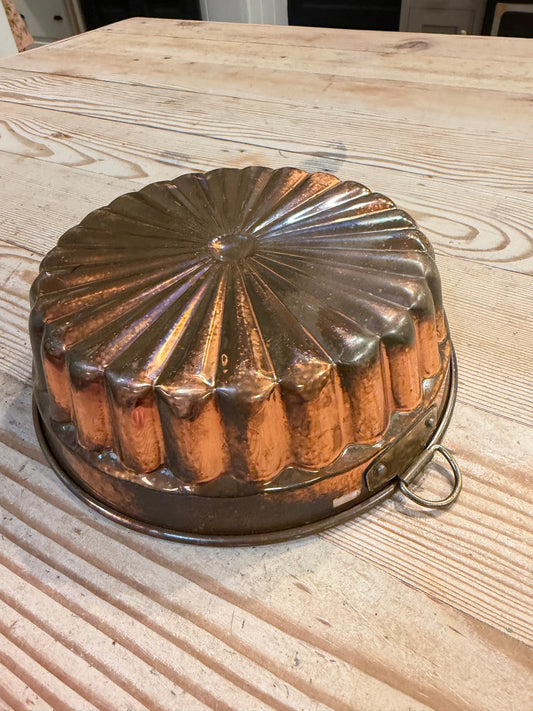 Copper Mould with lots of Patina
