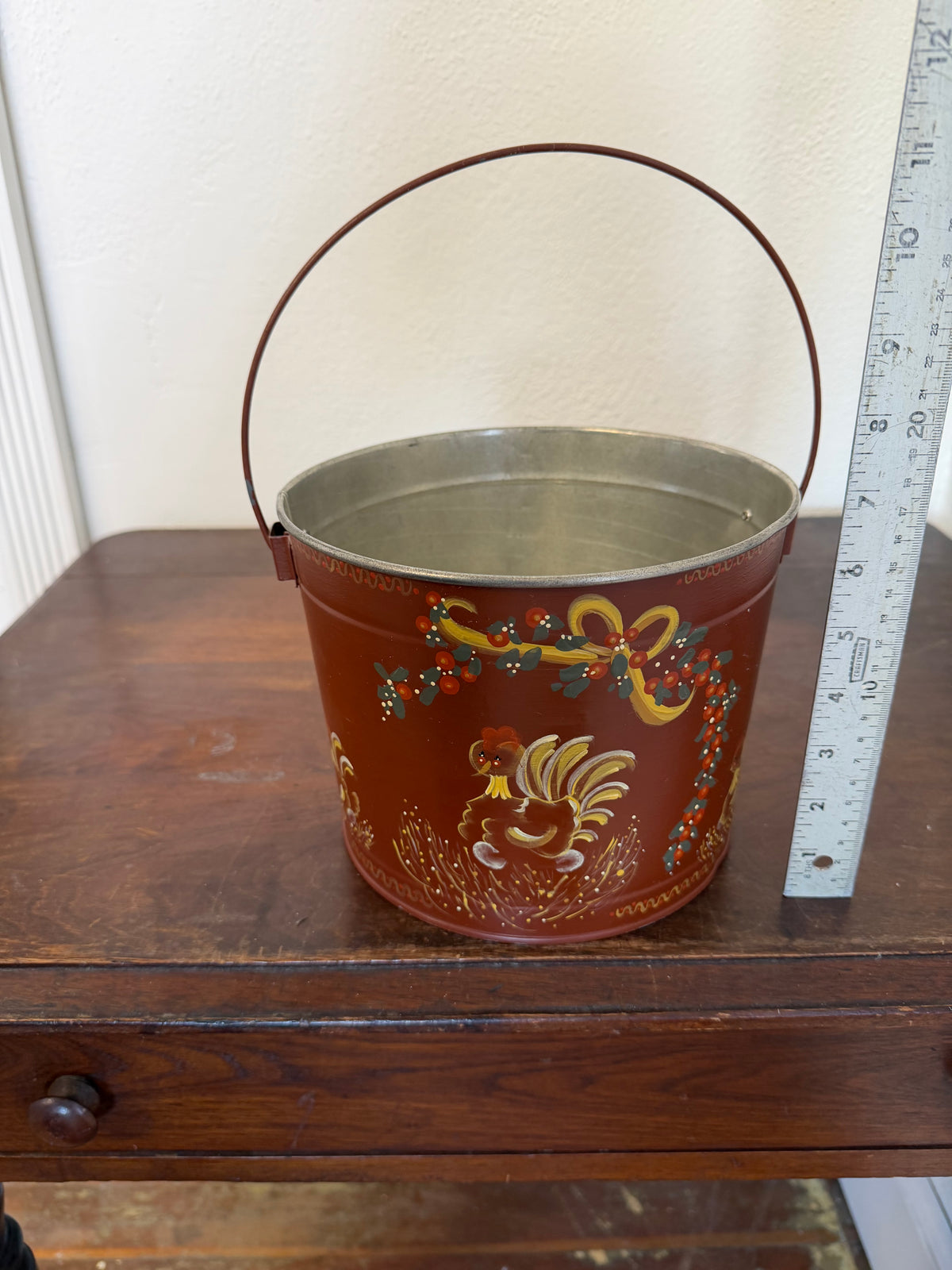 Maroon Toole painted LEAKTITE PAINT POT  WATERTOWN, MASS