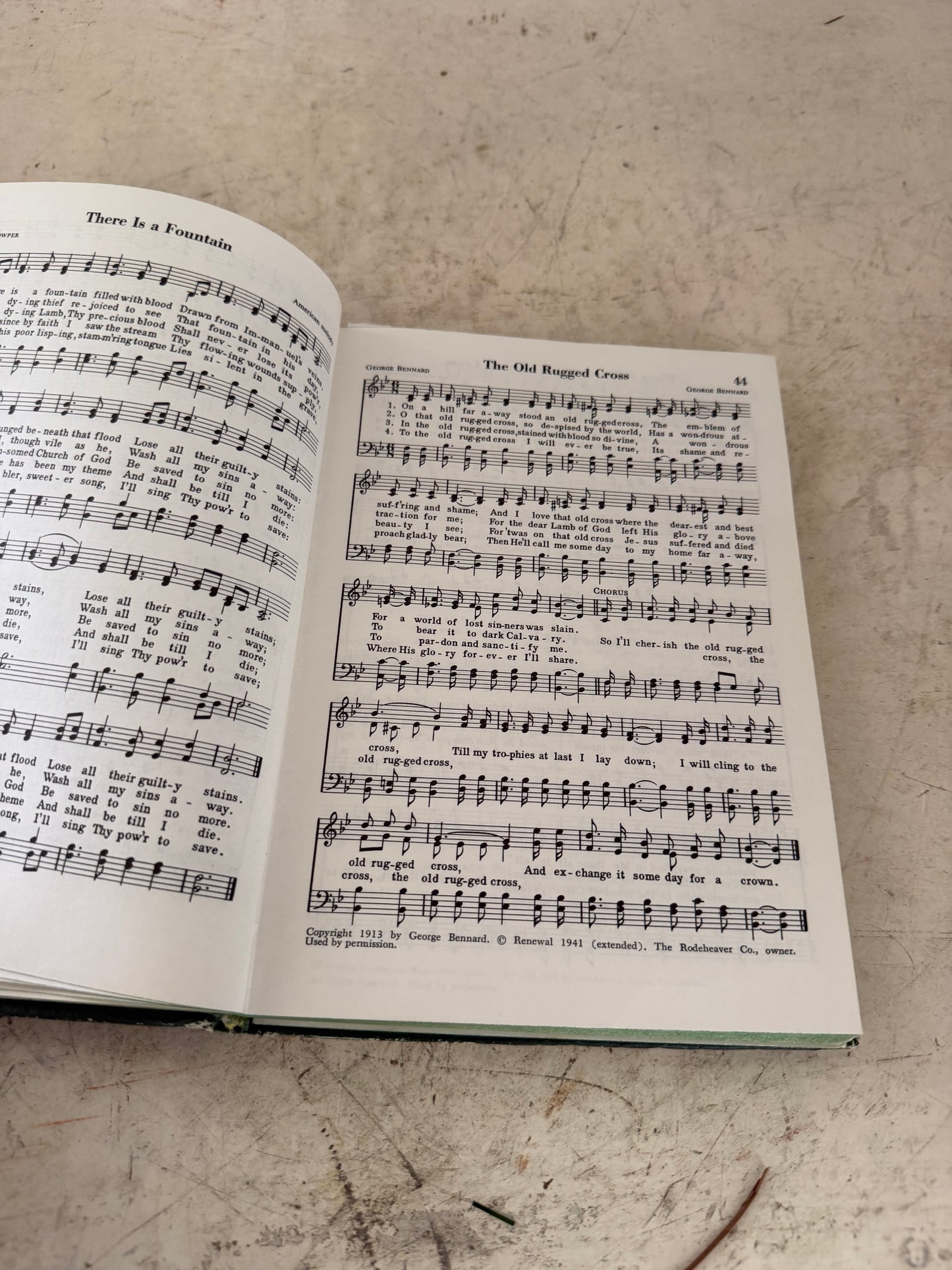 Living Praise Hymnal