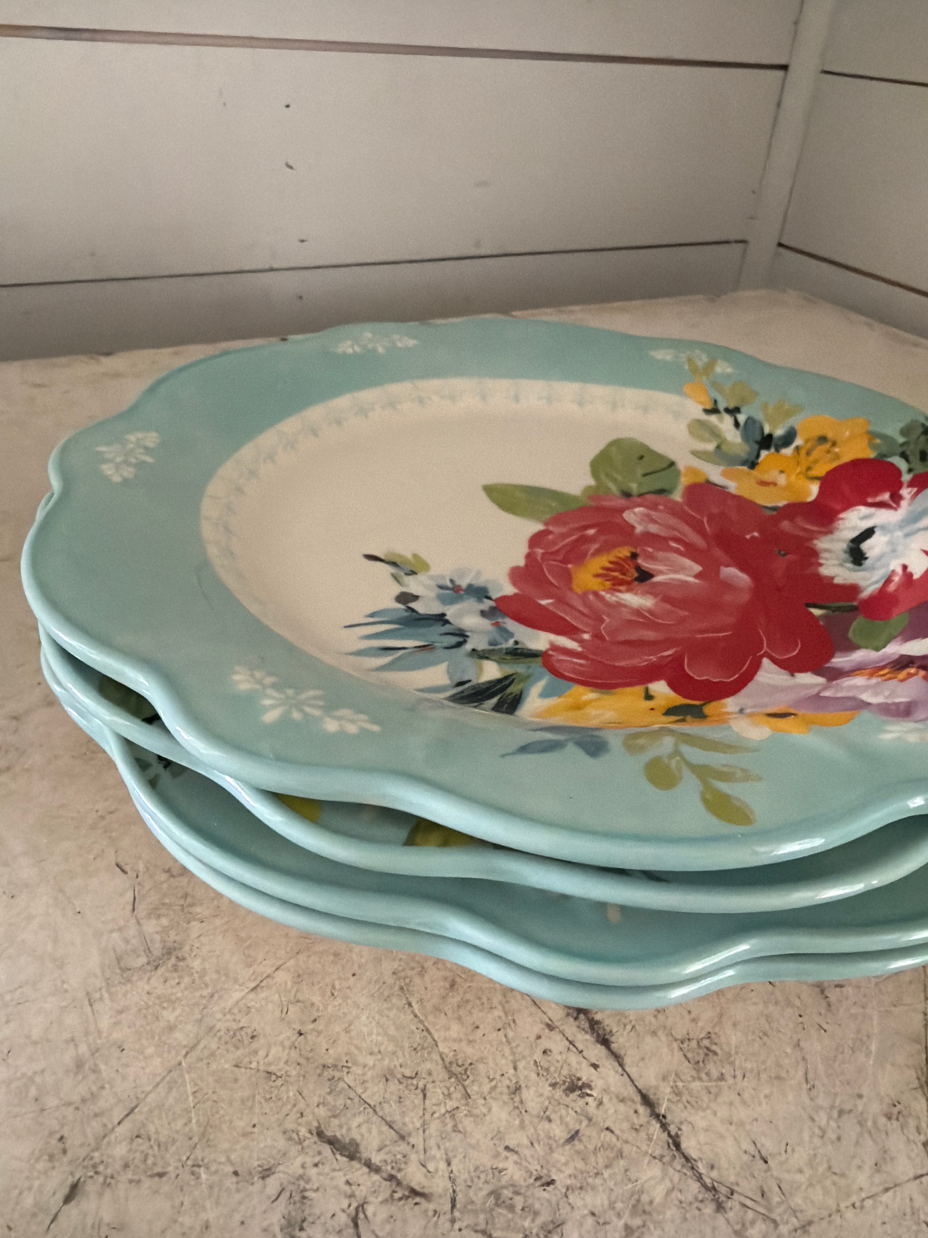 Set of four pioneer woman plates