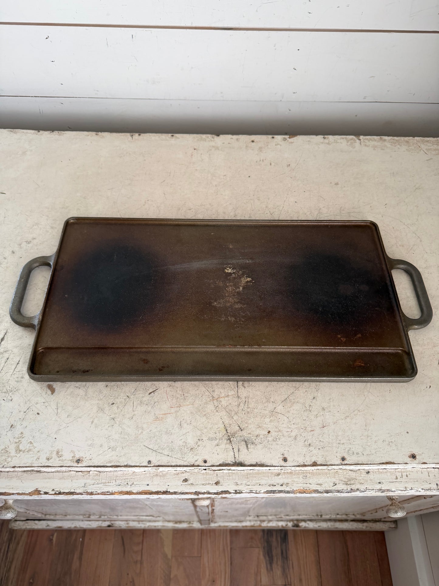 Lodge Cast Iron Grid/Iron 7G12 - Will get Cleaned and Re-seasoned
