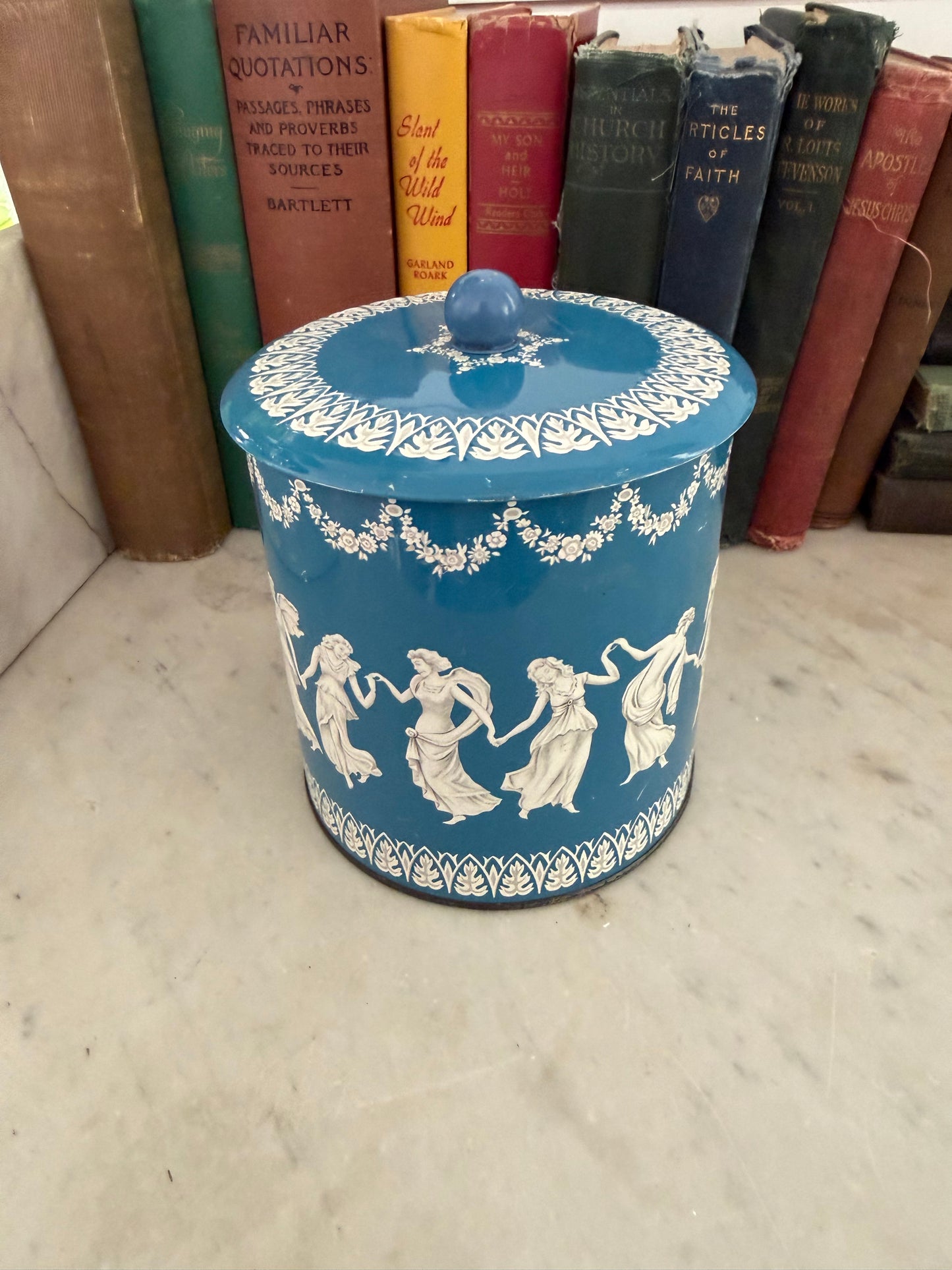 Wedgewood Dancing Greek Women Blue Retro Tin with lid