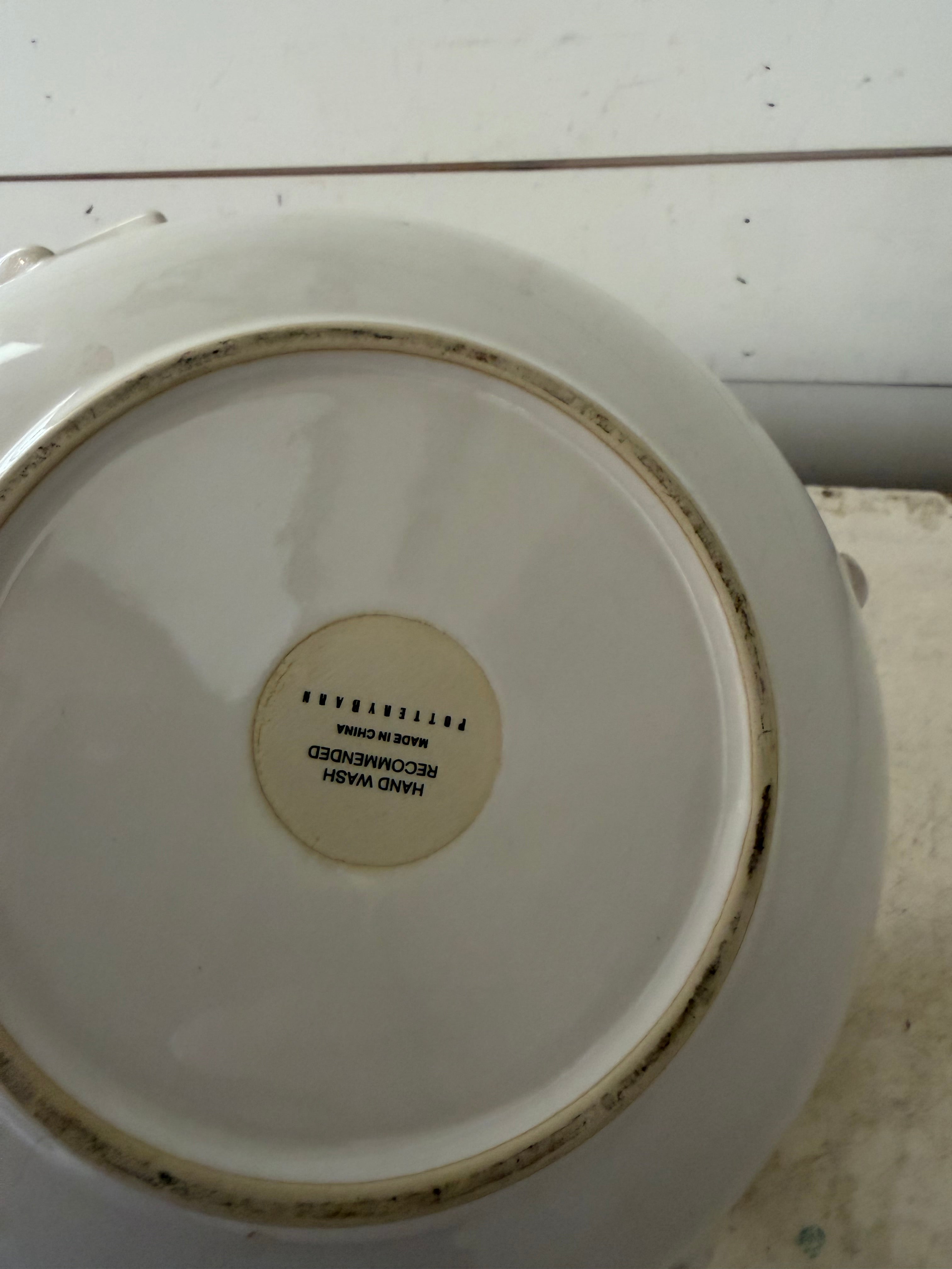 Pottery Barn Antler Handle 4qt Serving Bowl Ivory Cream White porcelain 10” x 5”