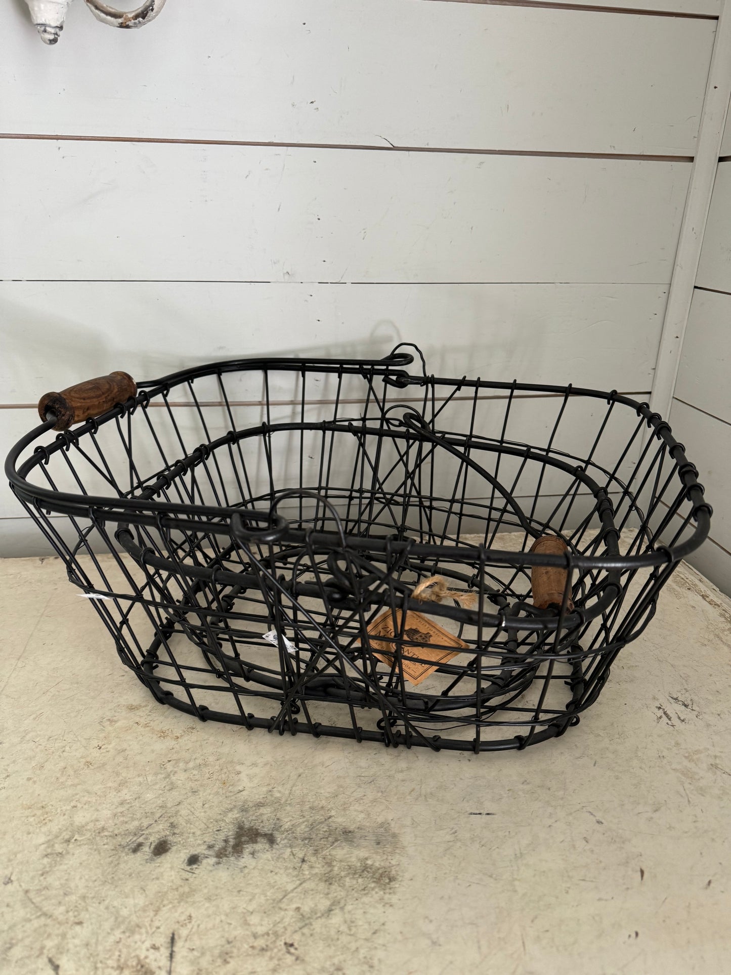 Metal Set of Baskets with wood handles