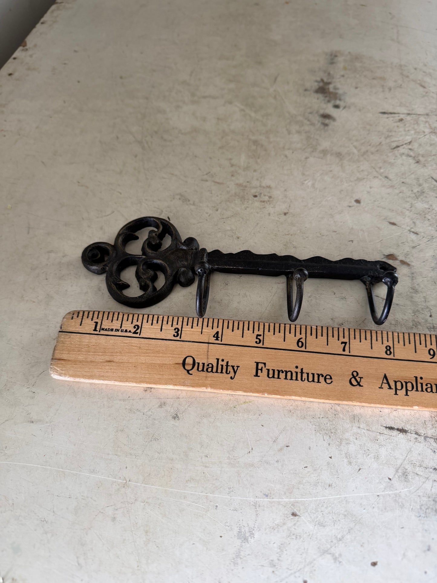 Cast Iron Key with 3 key hooks